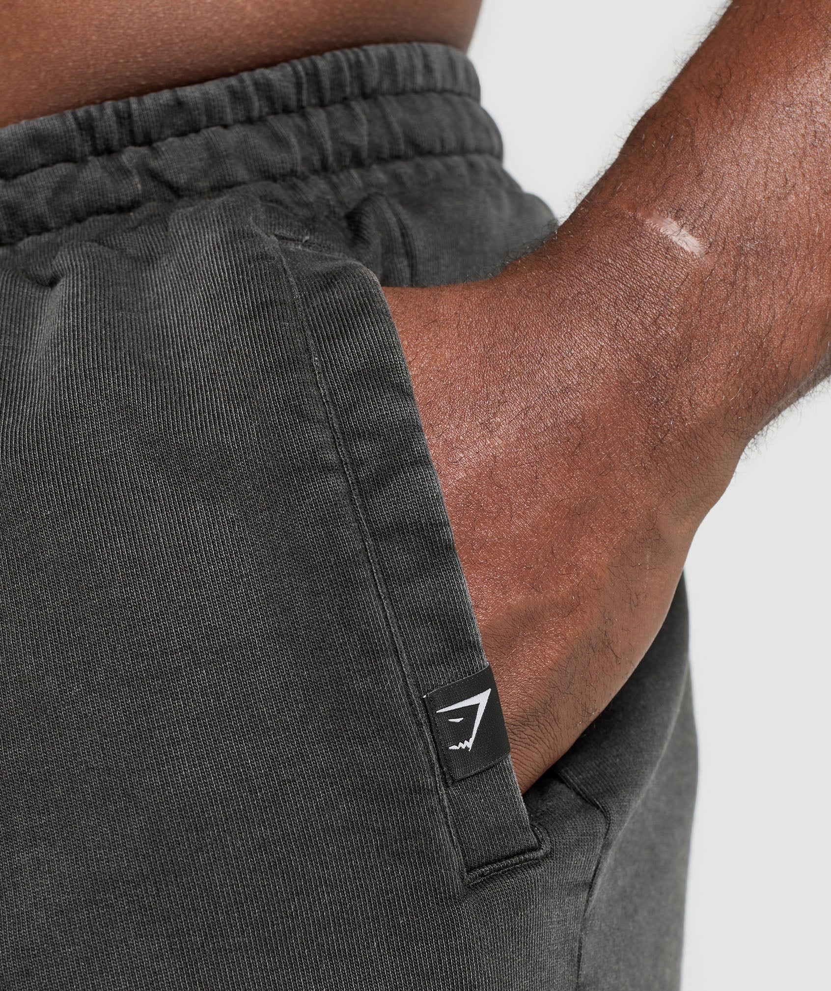 Distressed Graphic 7" Shorts Black Acid Wash - immagine 5